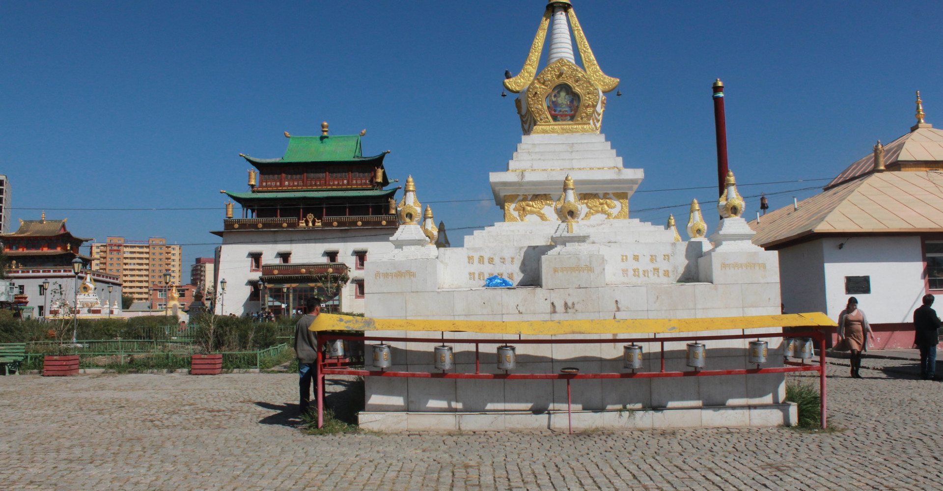 Gandan Tegchinlen Monastery